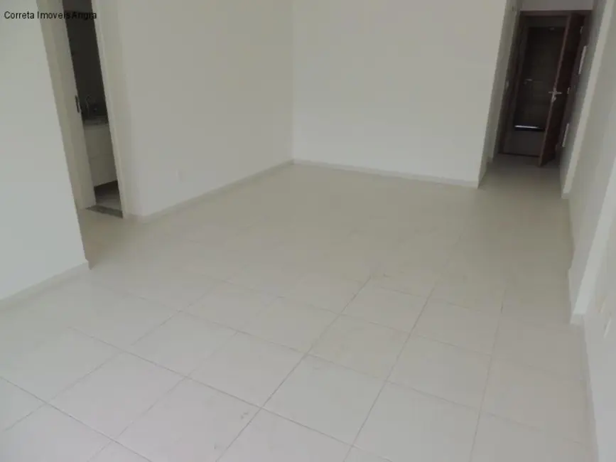 Foto 5 de Apartamento com 3 quartos para alugar, 106m2 em Parque das Palmeiras, Angra Dos Reis - RJ