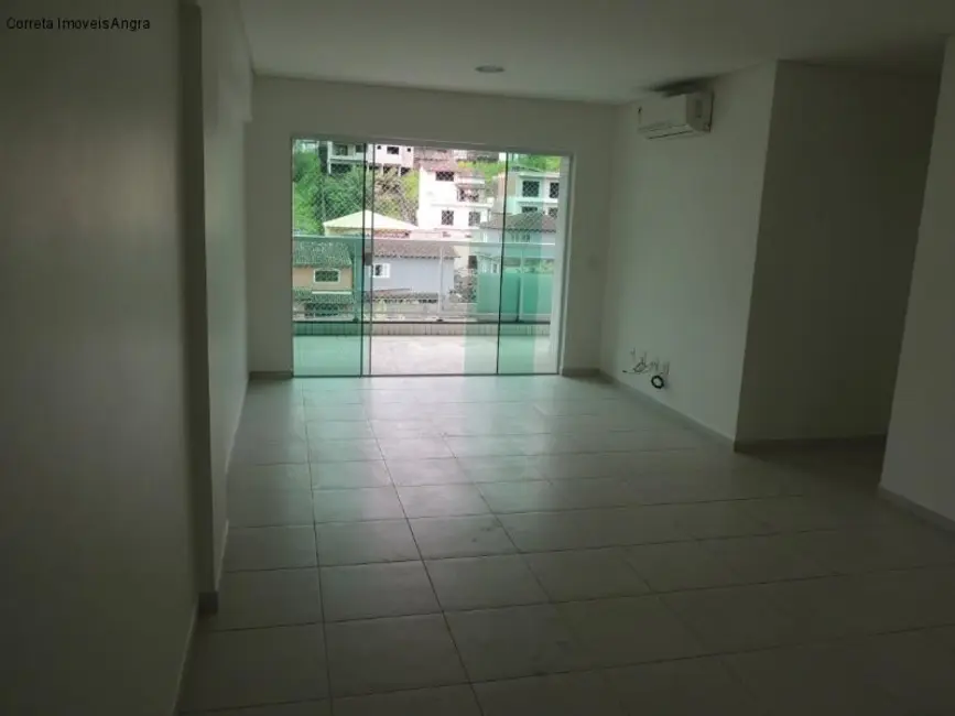 Foto 3 de Apartamento com 3 quartos para alugar, 106m2 em Parque das Palmeiras, Angra Dos Reis - RJ