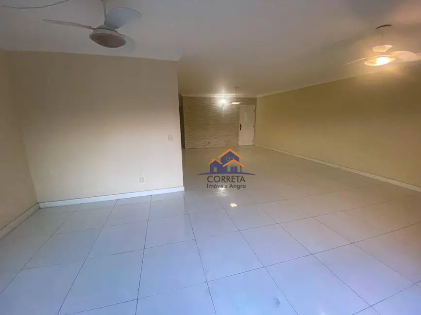 Apartamento com 4 quartos à venda, 225m2 em Parque das Palmeiras, Angra Dos Reis - RJ - imagem 7 Foto 7 de Apartamento com 4 quartos à venda, 225m2 em Parque das Palmeiras, Angra Dos Reis - RJ