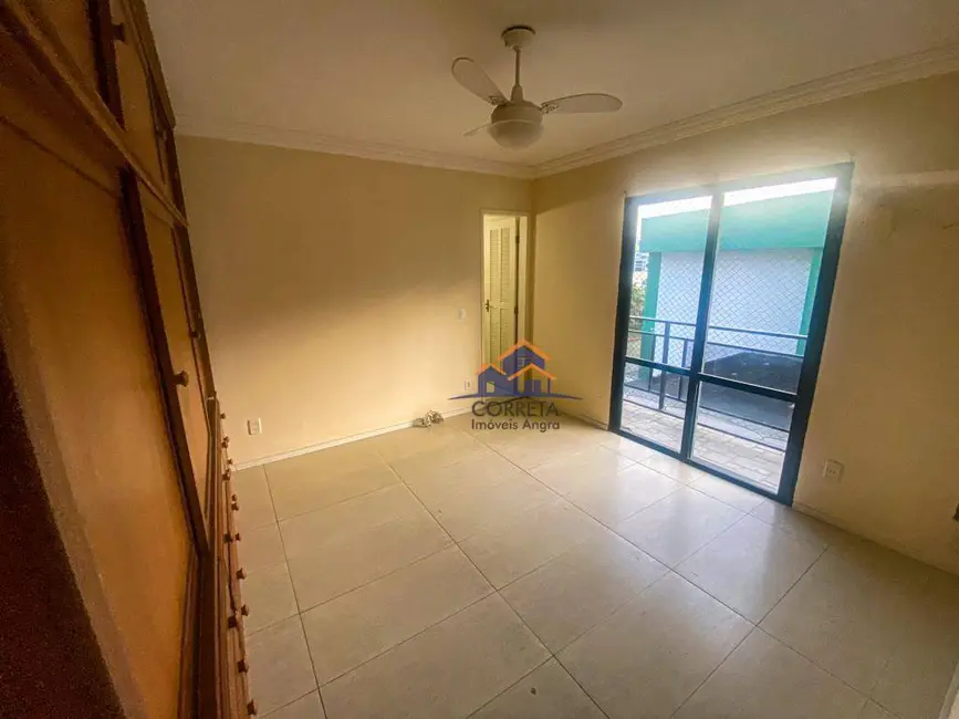 Apartamento com 4 quartos à venda, 225m2 em Parque das Palmeiras, Angra Dos Reis - RJ - imagem 8 Foto 8 de Apartamento com 4 quartos à venda, 225m2 em Parque das Palmeiras, Angra Dos Reis - RJ