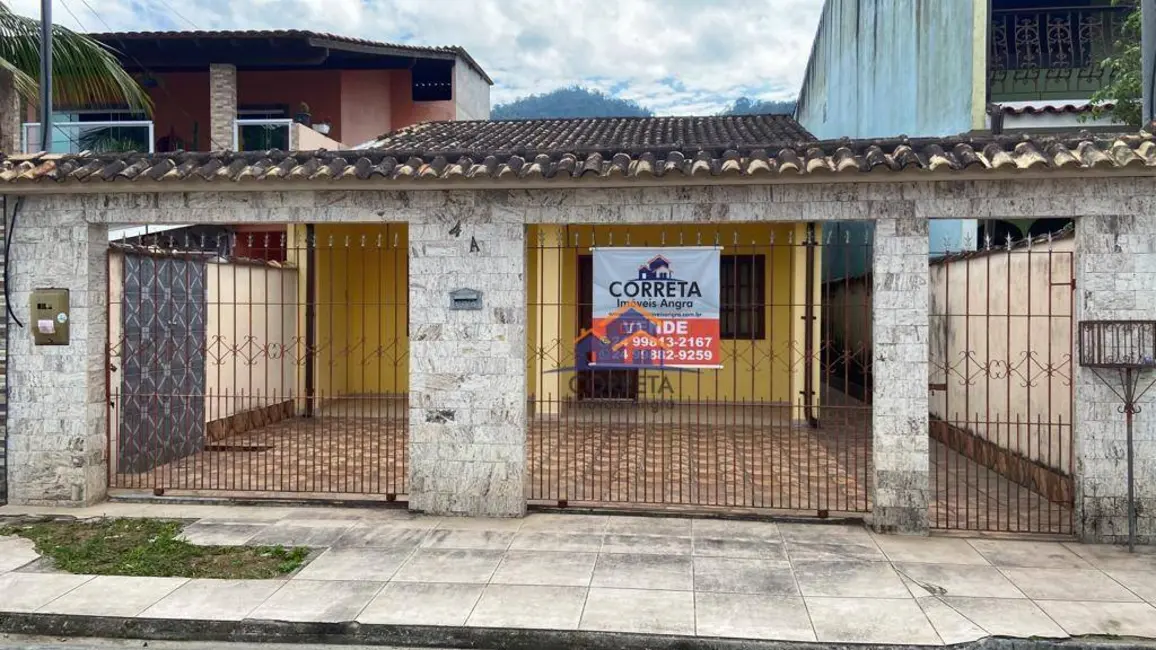 Foto 2 de Casa com 3 quartos à venda, 266m2 em BNH, Angra Dos Reis - RJ