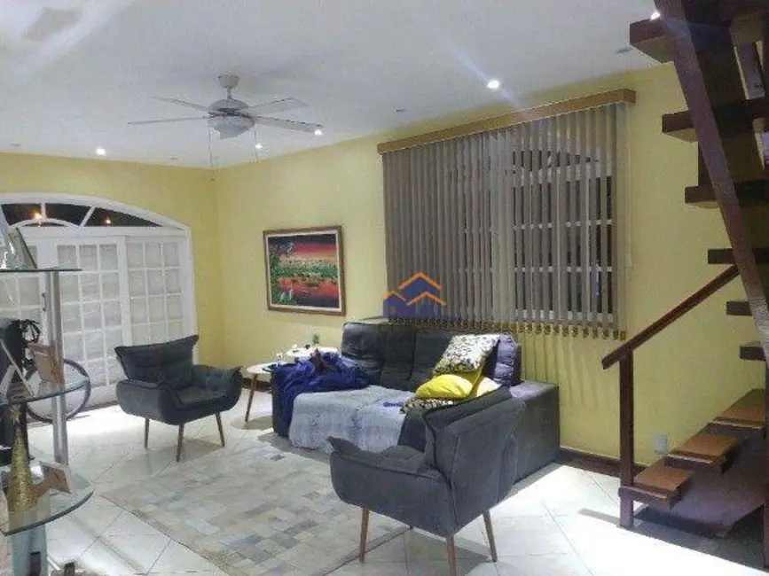 Casa de Condomínio com 4 quartos à venda, 380m2 em Angra Dos Reis - RJ - imagem 3 Foto 3 de Casa de Condomínio com 4 quartos à venda, 380m2 em Angra Dos Reis - RJ