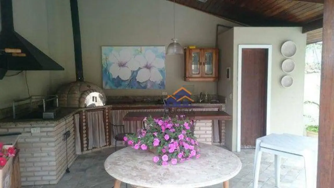 Foto 6 de Casa com 4 quartos à venda, 410m2 em Parque das Palmeiras, Angra Dos Reis - RJ