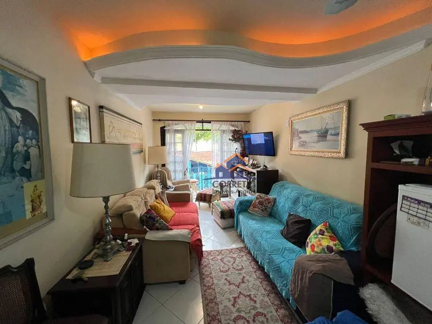 Foto 2 de Casa de Condomínio com 3 quartos à venda, 30m2 em Praia Grande, Angra Dos Reis - RJ