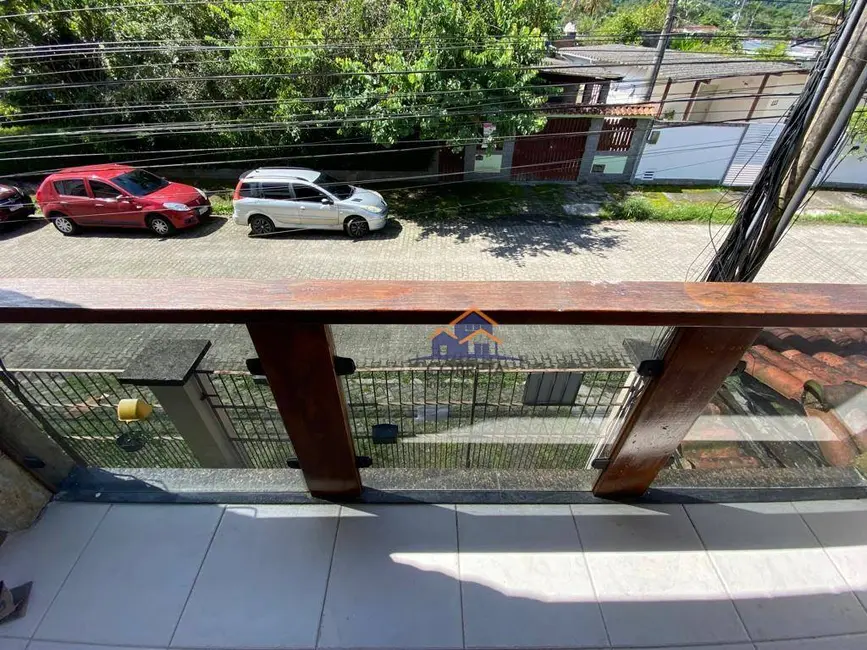 Foto 3 de Casa com 3 quartos à venda, 180m2 em Verolme, Angra Dos Reis - RJ