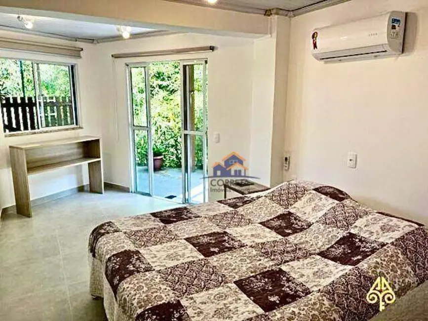 Foto 8 de Casa com 5 quartos à venda, 280m2 em Praia Grande, Angra Dos Reis - RJ