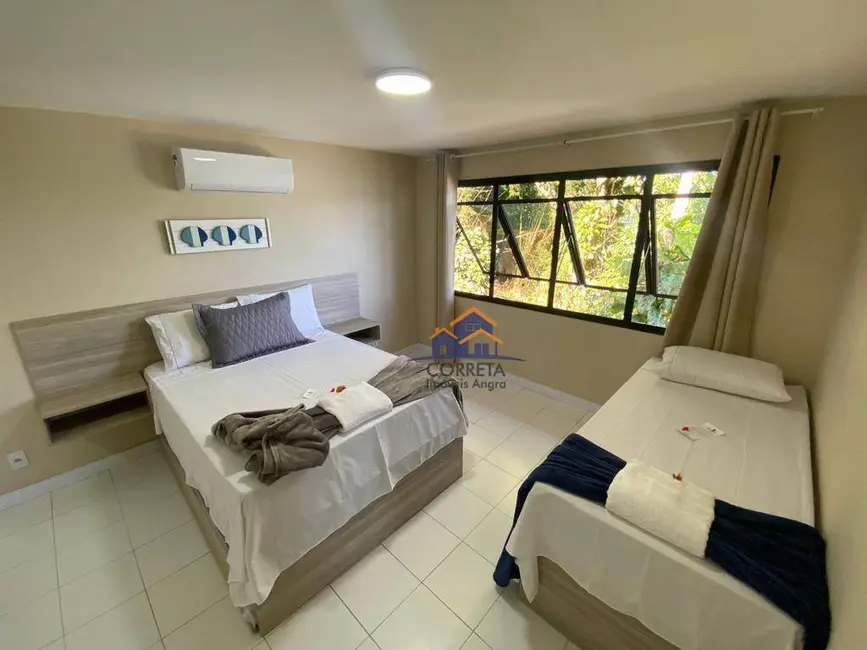 Casa de Condomínio com 4 quartos para alugar, 200m2 em Camorim Pequeno, Angra Dos Reis - RJ - imagem 4 Foto 4 de Casa de Condomínio com 4 quartos para alugar, 200m2 em Camorim Pequeno, Angra Dos Reis - RJ