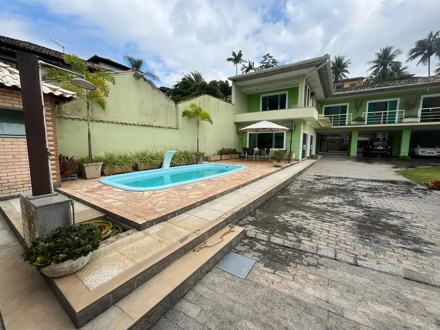 Foto 1 de Casa com 5 quartos à venda, 560m2 em Angra Dos Reis - RJ