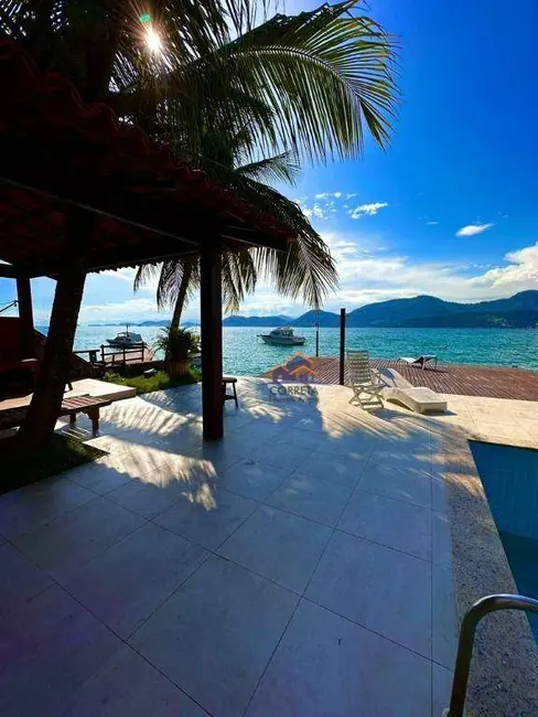 Casa com 4 quartos para alugar, 470m2 em Ponta Leste, Angra Dos Reis - RJ - imagem 3 Foto 3 de Casa com 4 quartos para alugar, 470m2 em Ponta Leste, Angra Dos Reis - RJ