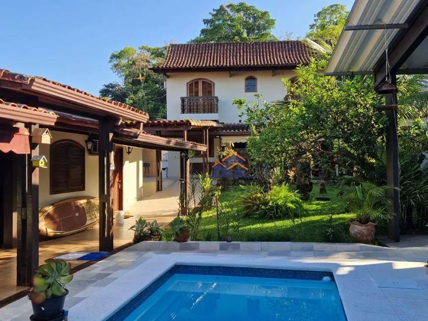 Foto 1 de Casa de Condomínio com 6 quartos à venda, 705m2 em Angra Dos Reis - RJ