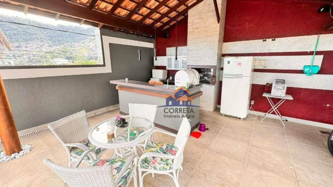 Casa com 4 quartos à venda, 534m2 em Parque das Palmeiras, Angra Dos Reis - RJ - imagem 4 Foto 4 de Casa com 4 quartos à venda, 534m2 em Parque das Palmeiras, Angra Dos Reis - RJ