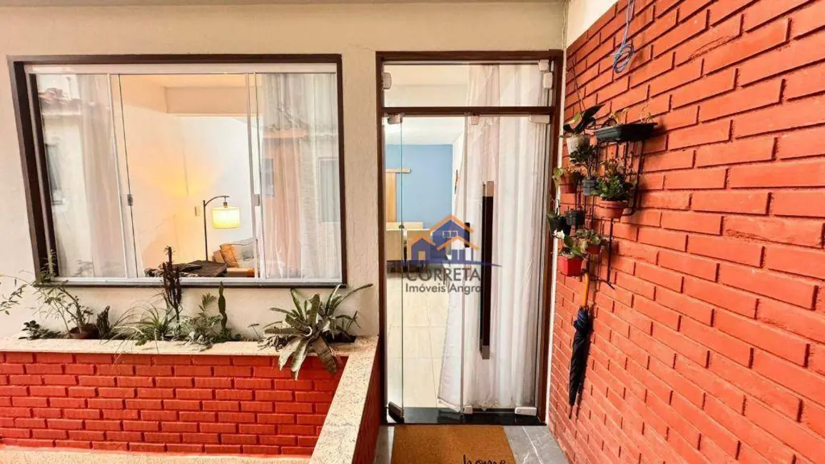 Apartamento com 2 quartos à venda, 71m2 em Balneário, Angra Dos Reis - RJ - imagem 2 Foto 2 de Apartamento com 2 quartos à venda, 71m2 em Balneário, Angra Dos Reis - RJ