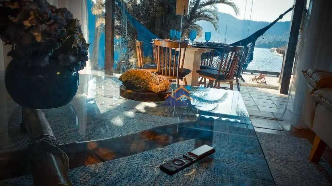 Casa com 6 quartos à venda, 1050m2 em Centro, Angra Dos Reis - RJ - imagem 4 Foto 4 de Casa com 6 quartos à venda, 1050m2 em Centro, Angra Dos Reis - RJ