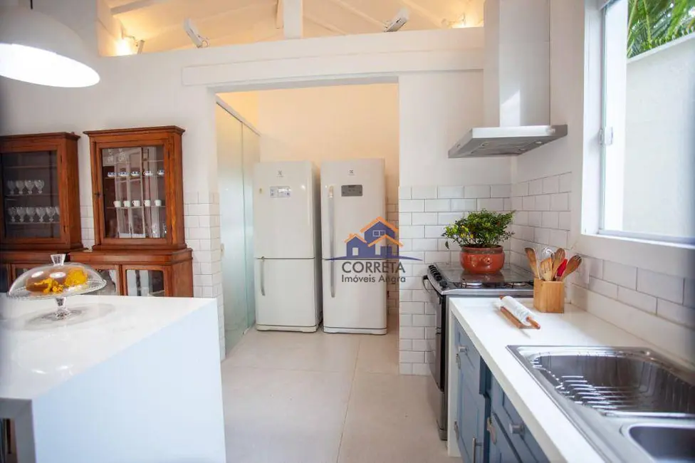 Foto 8 de Casa de Condomínio com 7 quartos à venda, 1295m2 em Mombaça, Angra Dos Reis - RJ