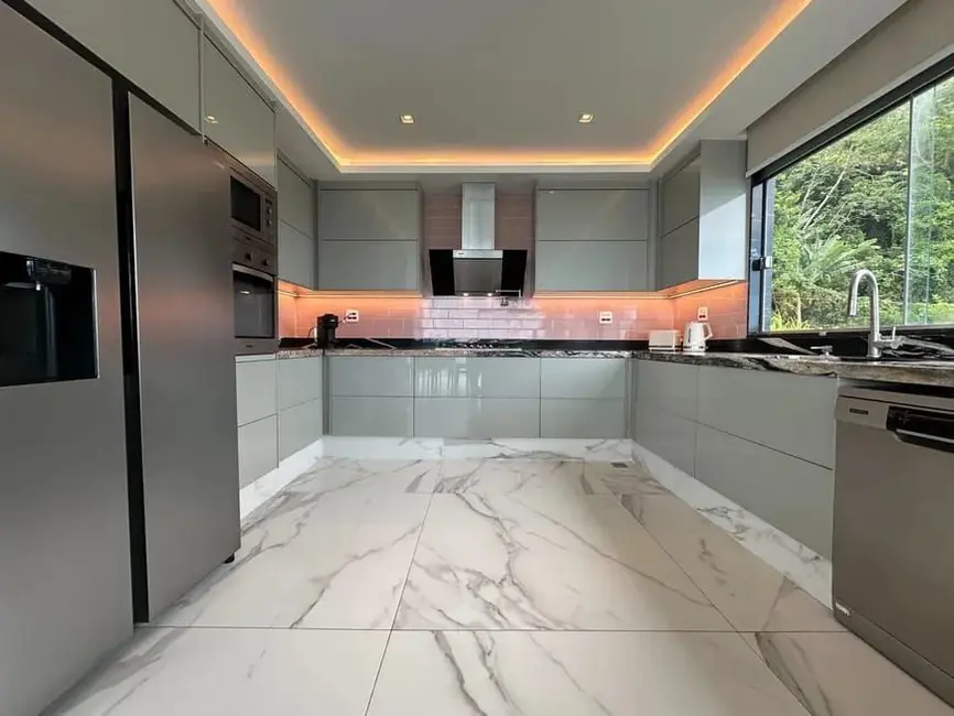 Casa com 4 quartos à venda, 480m2 em Mangaratiba - RJ - imagem 7 Foto 7 de Casa com 4 quartos à venda, 480m2 em Mangaratiba - RJ