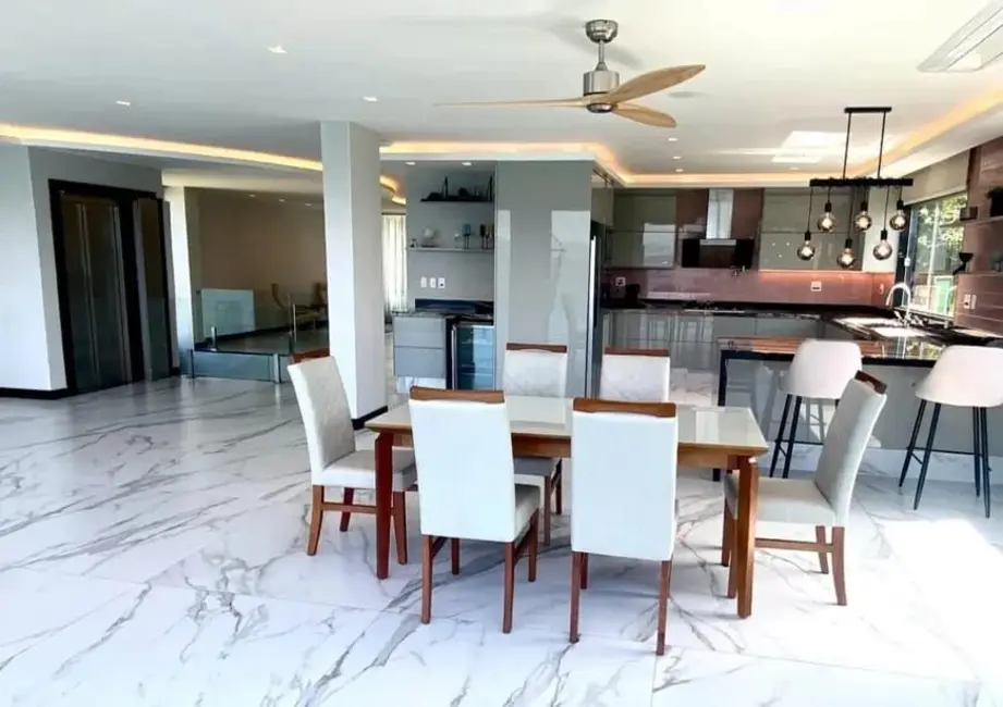 Casa com 4 quartos à venda, 480m2 em Mangaratiba - RJ - imagem 3 Foto 3 de Casa com 4 quartos à venda, 480m2 em Mangaratiba - RJ