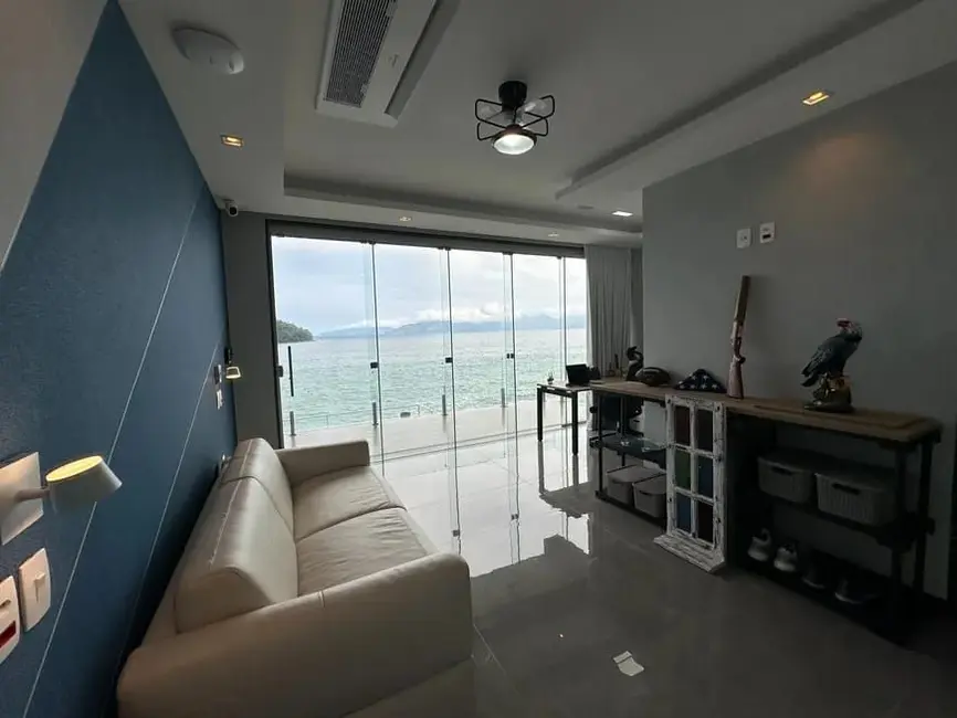 Casa com 4 quartos à venda, 480m2 em Mangaratiba - RJ - imagem 6 Foto 6 de Casa com 4 quartos à venda, 480m2 em Mangaratiba - RJ