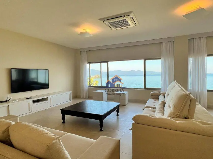 Foto 9 de Casa com 7 quartos à venda, 1000m2 em Mombaça, Angra Dos Reis - RJ