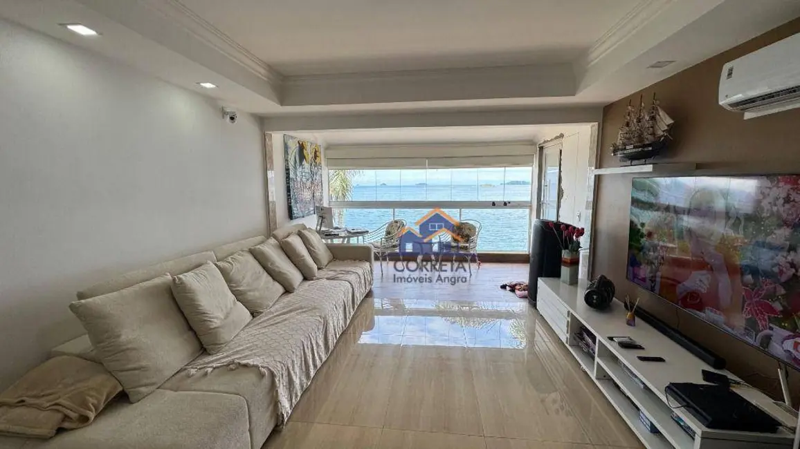 Foto 7 de Casa com 3 quartos à venda, 300m2 em Monsuaba, Angra Dos Reis - RJ