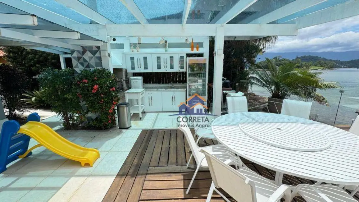 Foto 4 de Casa de Condomínio com 9 quartos à venda, 200m2 em Enseada, Angra Dos Reis - RJ
