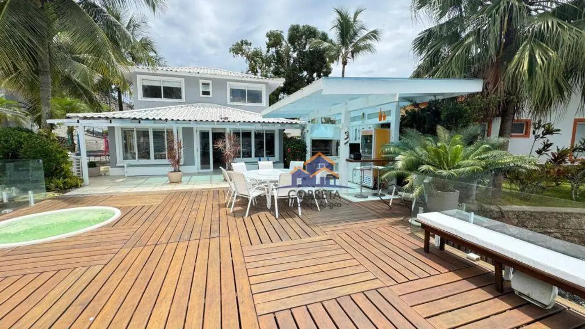 Foto 1 de Casa de Condomínio com 9 quartos à venda, 200m2 em Enseada, Angra Dos Reis - RJ