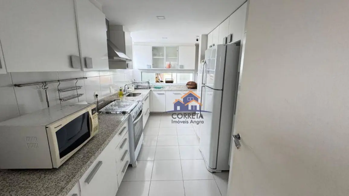 Foto 8 de Casa de Condomínio com 5 quartos à venda, 240m2 em Enseada, Angra Dos Reis - RJ