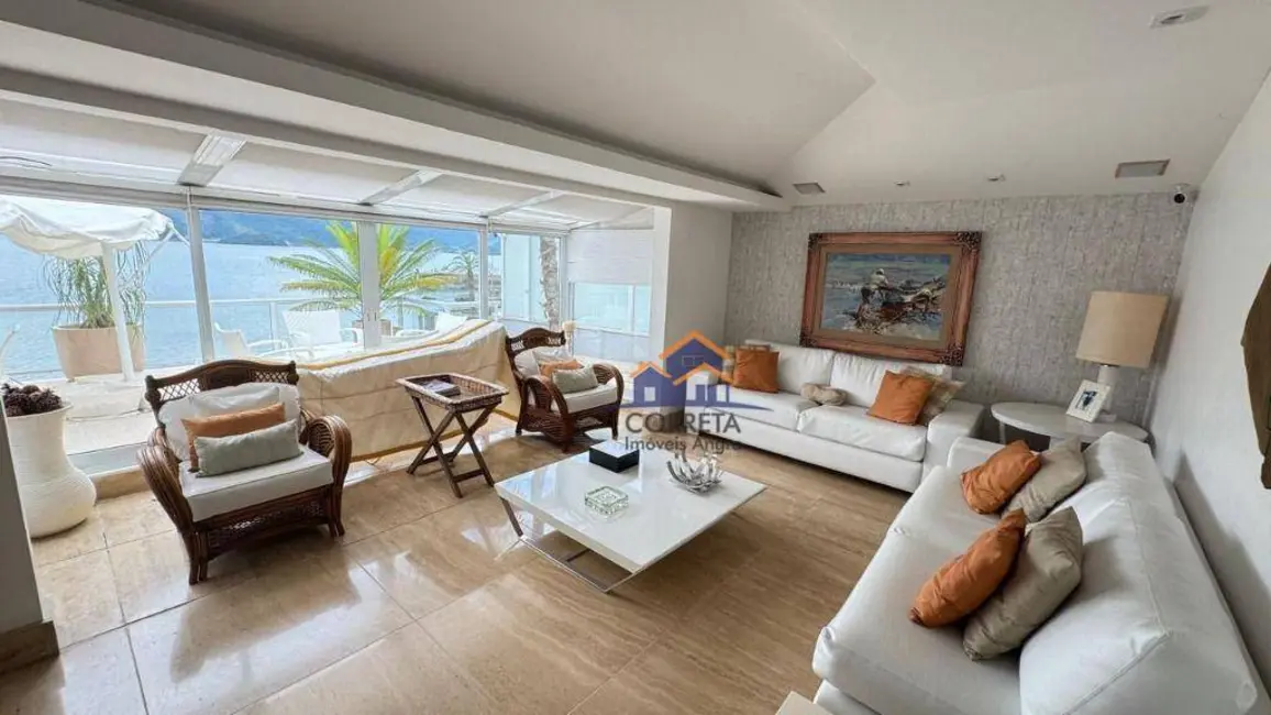 Foto 3 de Casa de Condomínio com 5 quartos à venda, 240m2 em Enseada, Angra Dos Reis - RJ