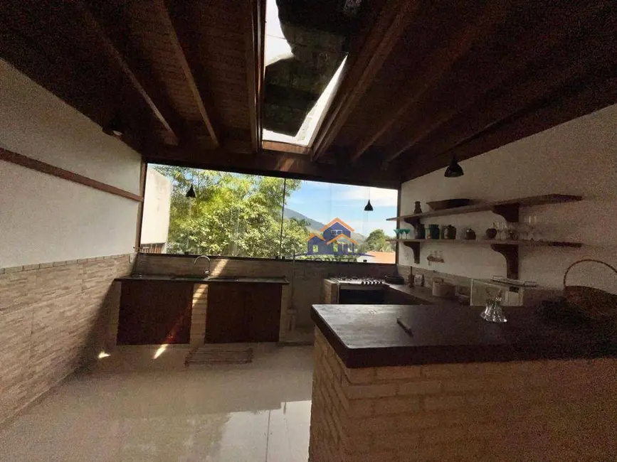 Foto 9 de Casa com 4 quartos à venda, 380m2 em Praia da Ribeira (Cunhambebe), Angra Dos Reis - RJ