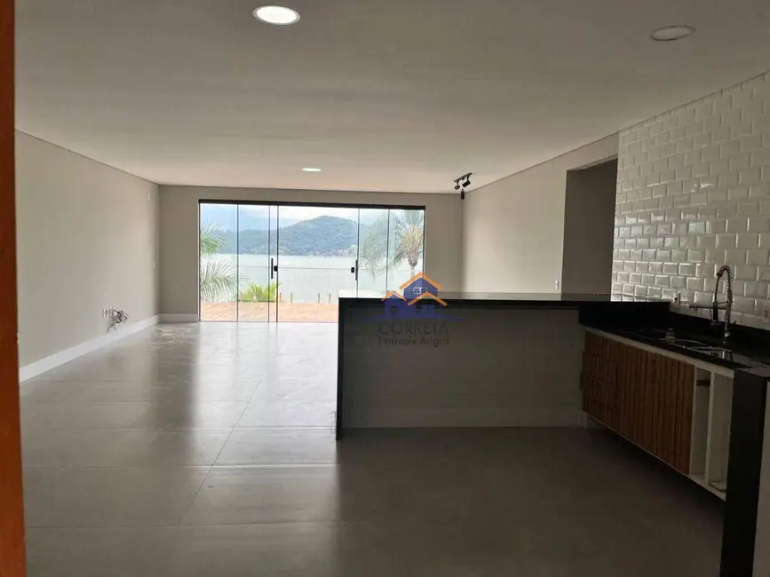 Foto 7 de Casa com 4 quartos à venda, 240m2 em Enseada, Angra Dos Reis - RJ