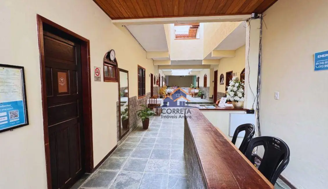 Foto 2 de Pousada com 11 quartos à venda, 287m2 em Angra Dos Reis - RJ