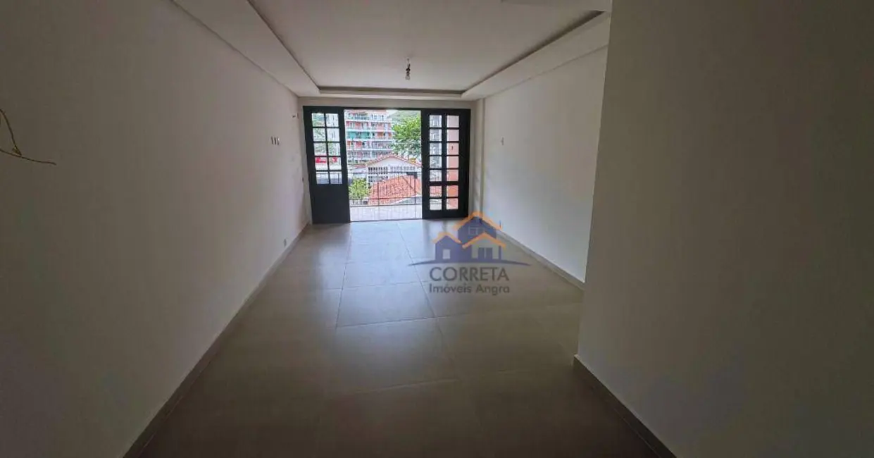 Foto 2 de Apartamento com 3 quartos para alugar, 120m2 em Parque das Palmeiras, Angra Dos Reis - RJ
