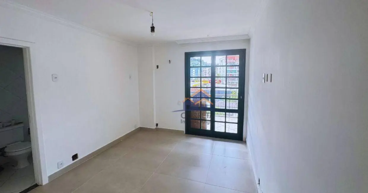 Apartamento com 3 quartos para alugar, 120m2 em Parque das Palmeiras, Angra Dos Reis - RJ - imagem 6 Foto 6 de Apartamento com 3 quartos para alugar, 120m2 em Parque das Palmeiras, Angra Dos Reis - RJ