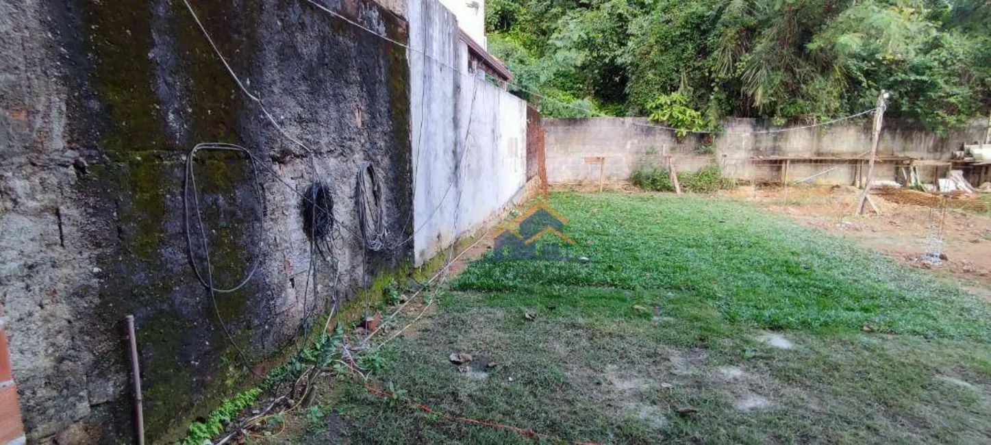 Casa com 3 quartos à venda, 240m2 em Praia da Ribeira (Cunhambebe), Angra Dos Reis - RJ - imagem 9 Foto 9 de Casa com 3 quartos à venda, 240m2 em Praia da Ribeira (Cunhambebe), Angra Dos Reis - RJ