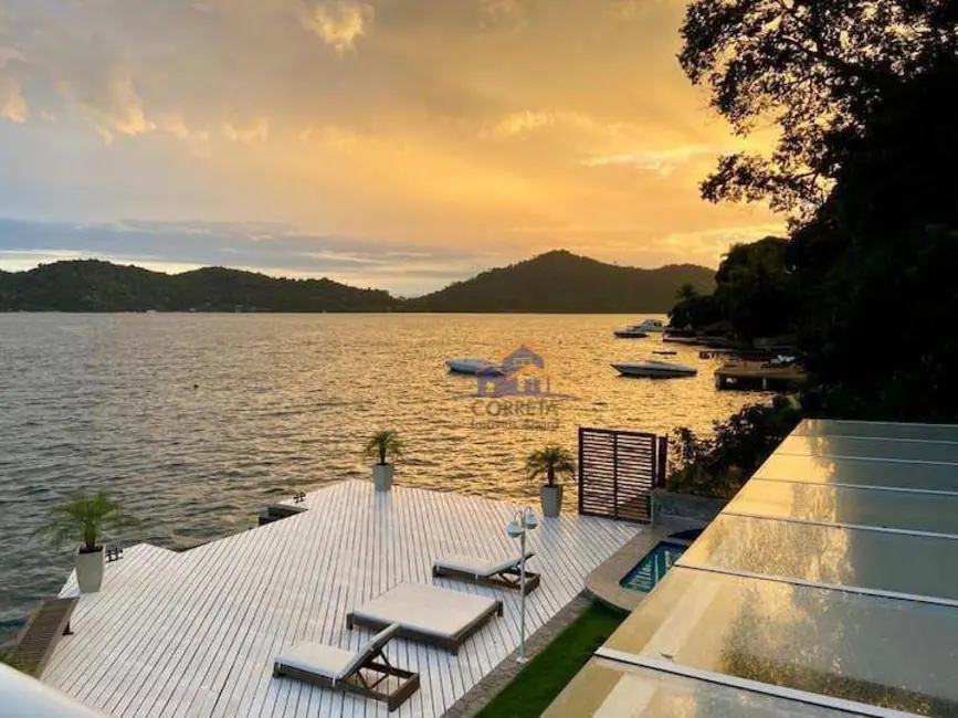 Foto 3 de Casa com 6 quartos à venda e para alugar, 821m2 em Vila Velha, Angra Dos Reis - RJ