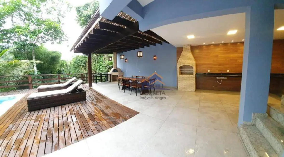 Casa com 5 quartos à venda, 873m2 em Biscaia, Angra Dos Reis - RJ - imagem 4 Foto 4 de Casa com 5 quartos à venda, 873m2 em Biscaia, Angra Dos Reis - RJ