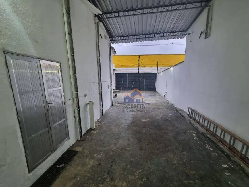 Loja para alugar, 200m2 em Parque das Palmeiras, Angra Dos Reis - RJ - imagem 8 Foto 8 de Loja para alugar, 200m2 em Parque das Palmeiras, Angra Dos Reis - RJ