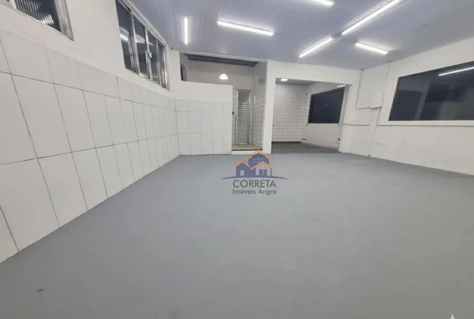 Loja para alugar, 200m2 em Parque das Palmeiras, Angra Dos Reis - RJ - imagem 4 Foto 4 de Loja para alugar, 200m2 em Parque das Palmeiras, Angra Dos Reis - RJ