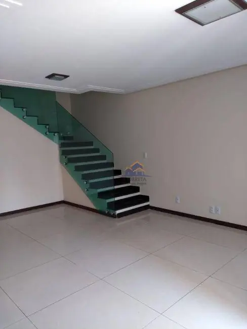 Foto 4 de Casa com 2 quartos à venda, 200m2 em Verolme, Angra Dos Reis - RJ