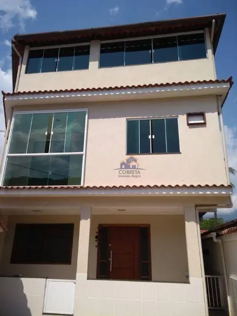 Foto 1 de Casa com 2 quartos à venda, 200m2 em Verolme, Angra Dos Reis - RJ