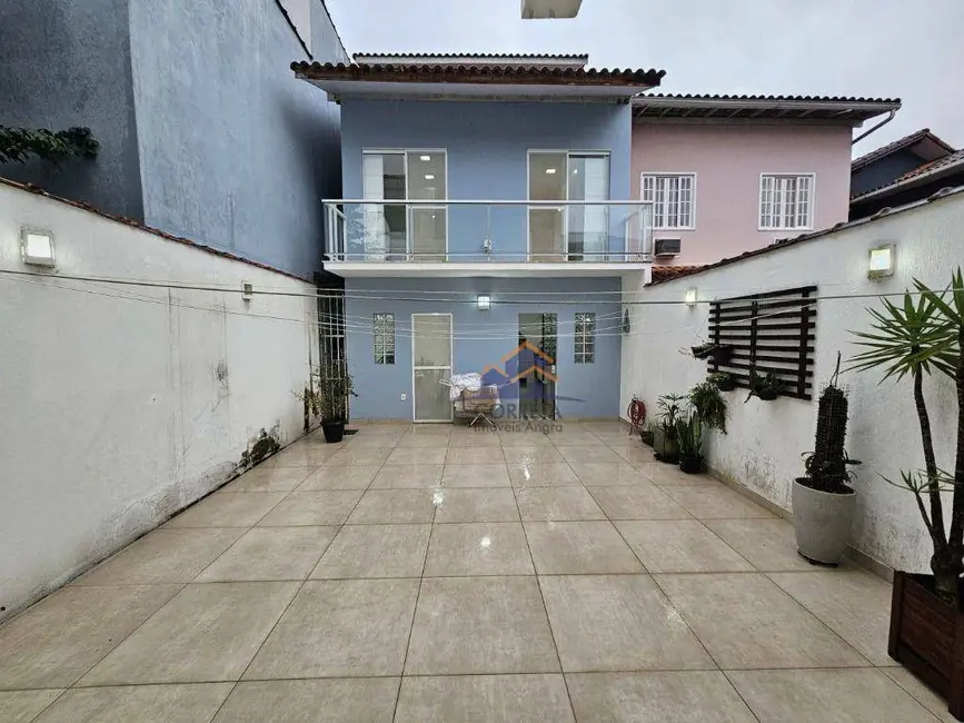 Casa com 4 quartos à venda, 180m2 em Praia da Ribeira (Cunhambebe), Angra Dos Reis - RJ - imagem 1 Foto 1 de Casa com 4 quartos à venda, 180m2 em Praia da Ribeira (Cunhambebe), Angra Dos Reis - RJ