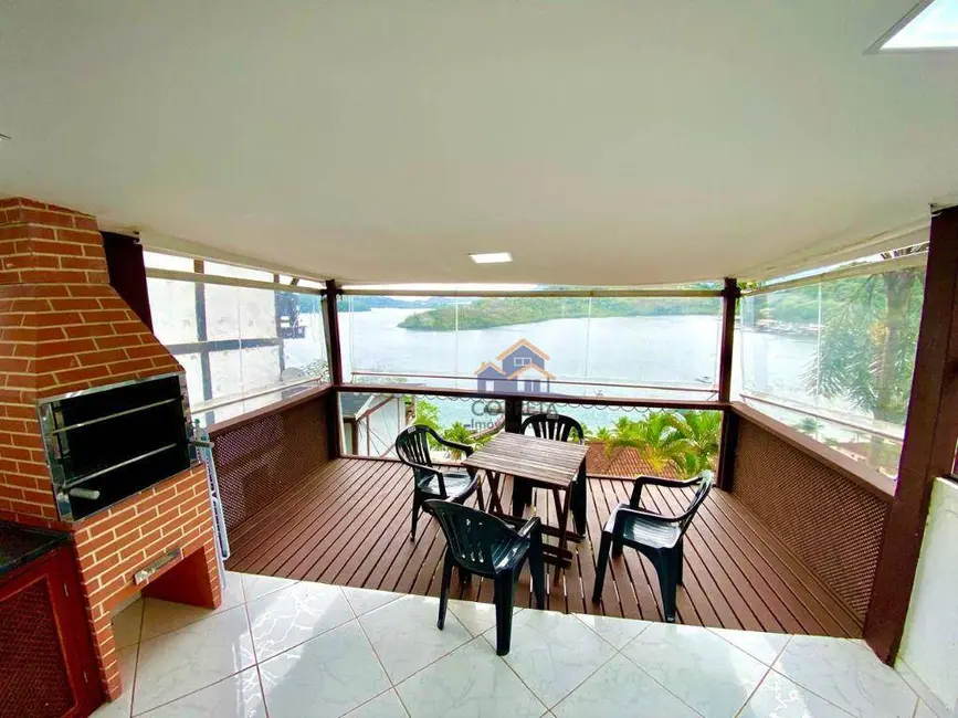 Foto 3 de Casa de Condomínio com 3 quartos à venda, 120m2 em Itanema (Cunhambebe), Angra Dos Reis - RJ