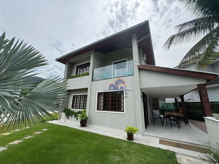 Foto 1 de Casa de Condomínio com 3 quartos à venda, 300m2 em Frade (Cunhambebe), Angra Dos Reis - RJ