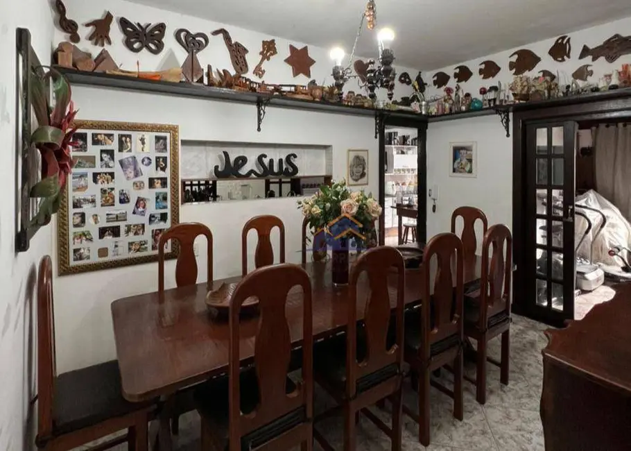 Foto 5 de Casa com 8 quartos à venda, 400m2 em Parque das Palmeiras, Angra Dos Reis - RJ