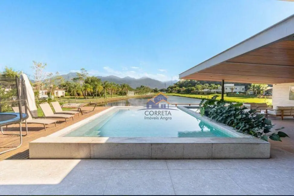 Casa de Condomínio com 6 quartos para alugar, 1950m2 em Mangaratiba - RJ - imagem 2 Foto 2 de Casa de Condomínio com 6 quartos para alugar, 1950m2 em Mangaratiba - RJ