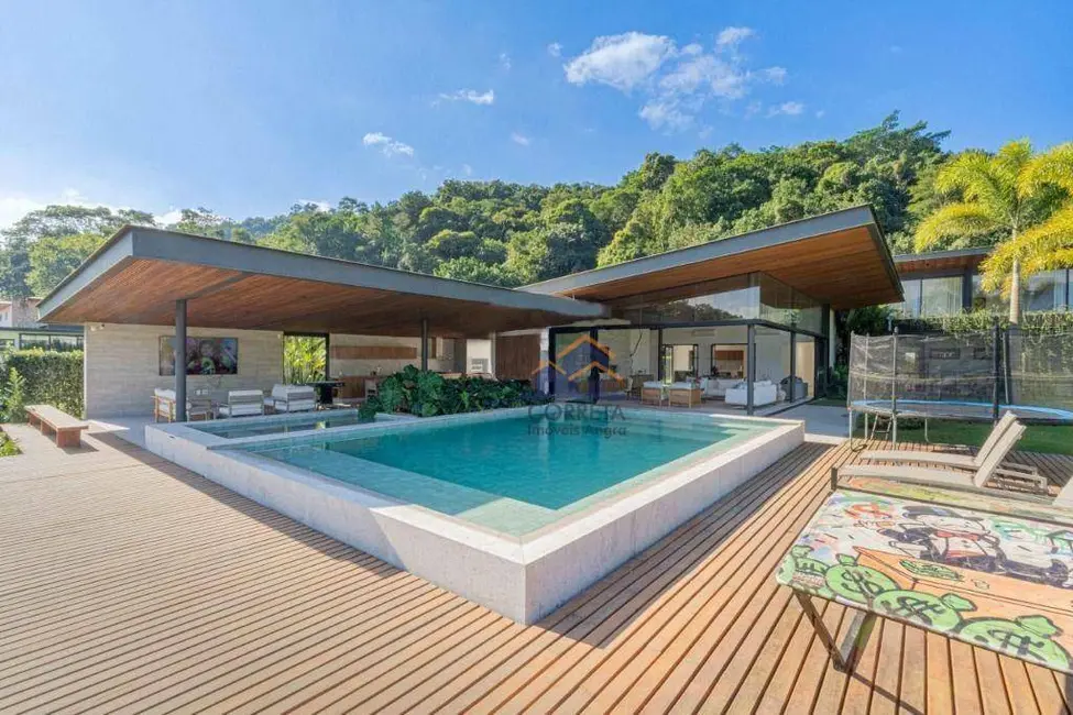 Casa de Condomínio com 6 quartos para alugar, 1950m2 em Mangaratiba - RJ - imagem 1 Foto 1 de Casa de Condomínio com 6 quartos para alugar, 1950m2 em Mangaratiba - RJ