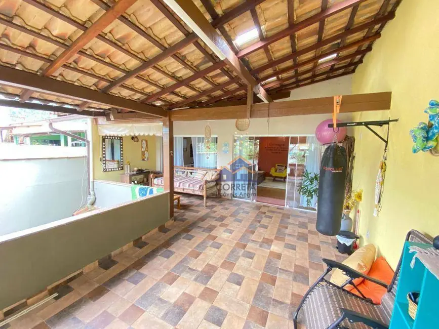 Foto 8 de Casa com 3 quartos à venda, 219m2 em Village, Angra Dos Reis - RJ