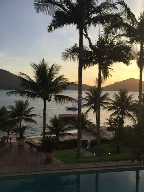 Foto 1 de Casa com 8 quartos à venda, 7000m2 em Vila Velha, Angra Dos Reis - RJ