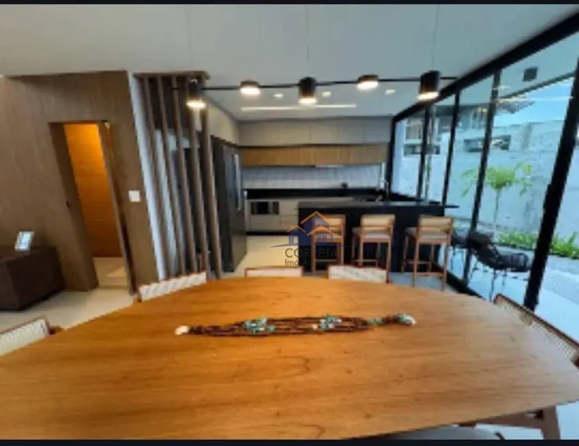 Foto 5 de Casa com 4 quartos para alugar, 200m2 em Centro, Angra Dos Reis - RJ