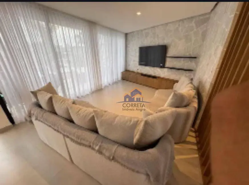 Foto 2 de Casa com 4 quartos para alugar, 200m2 em Centro, Angra Dos Reis - RJ