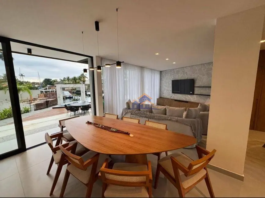 Foto 8 de Casa com 4 quartos para alugar, 200m2 em Centro, Angra Dos Reis - RJ